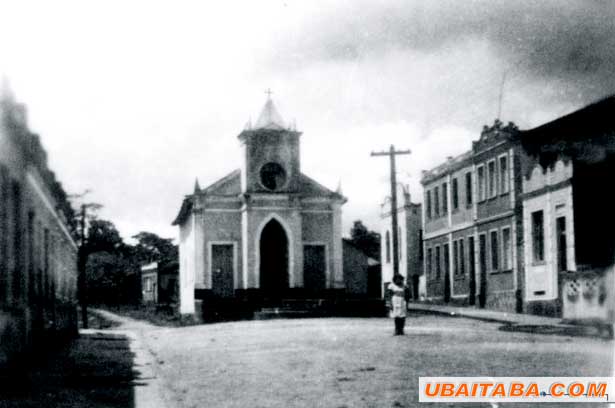 Praça_da_igreja de Ubaitaba
