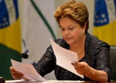 Dilma vai sugerir ao Congresso lista de temas para plebiscito