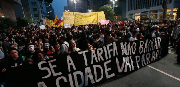 Protesto pela redução da tarifa de ônibus é organizado em Feira de Santana