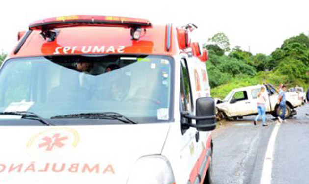 BR-101: Pastor morre e presidente da Câmara de Caetité fica ferido em acidente