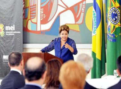 Dilma mudará lei fiscal para estados gastarem mais com transporte público
