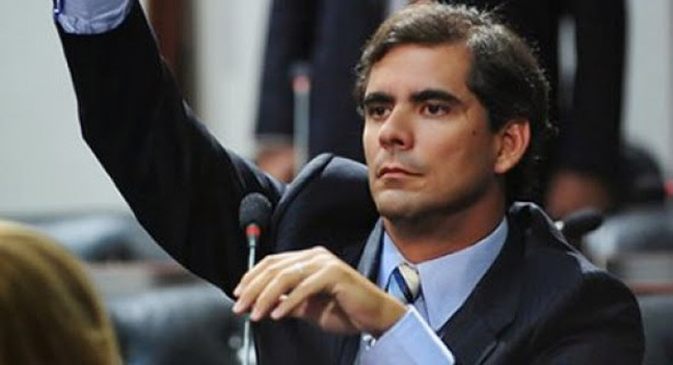 Chapa antipetista: Deputado Leur Jr. é cotado para ser vice de Paulo Souto