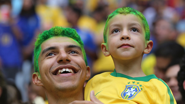Crianças de colo em jogos da Copa do Mundo só entram com ingresso
