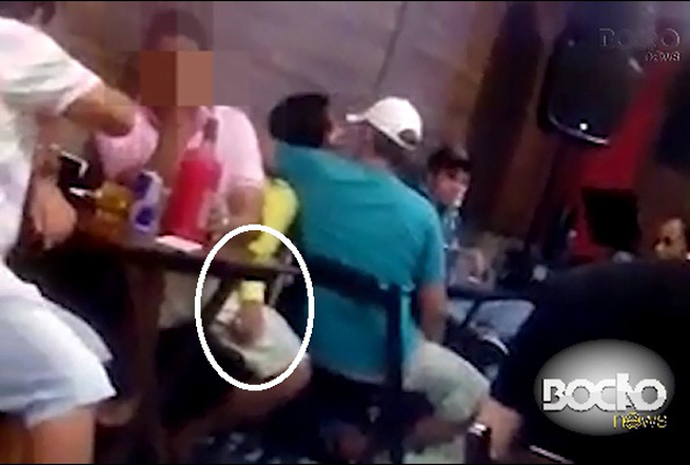 Vídeo: mulher beija companheiro enquanto acaricia genitália de outro na Pituba