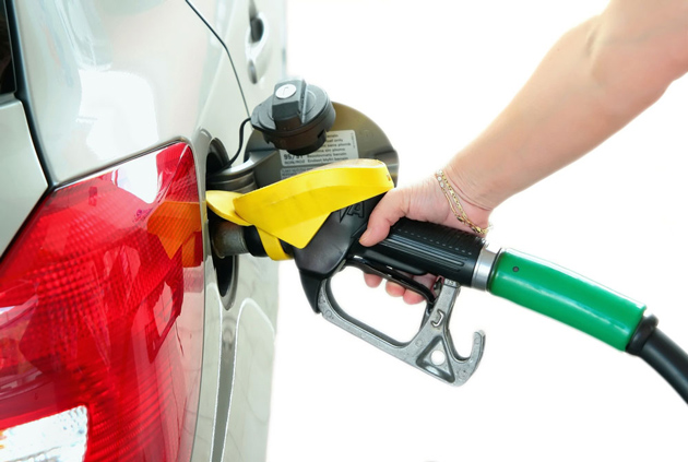 Reajuste no ICMS aumenta preço da gasolina na Bahia a partir de abril