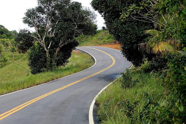 A estrada de Taboquinhas deixou de ser sonho e ainda é uma das rodovias mais bonitas da Bahia, devido a paisagem. 