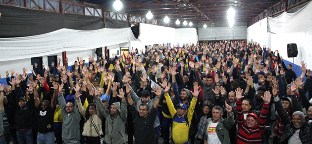 Trabalhadores dos Correios aprovam início de greve para 15 de setembro
