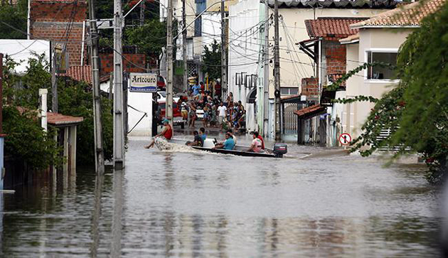 Chuvas afetam 700 famílias e Estado pedirá ajuda ao Governo Federal
