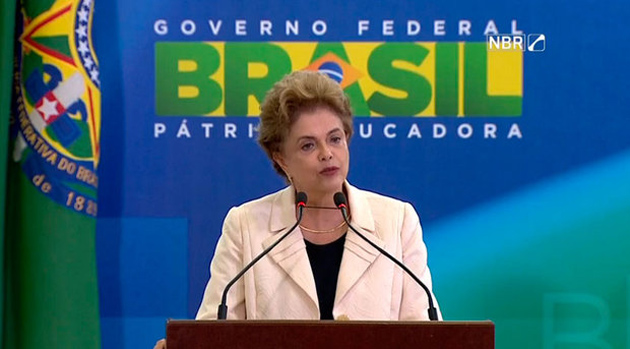 Dilma critica vazamento de escutas e afirma que grampo é ilegal