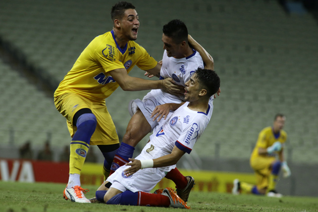 Confira os gols do empate entre Bahia e Fortaleza que garantiram o tricolor na semi do Nordestão