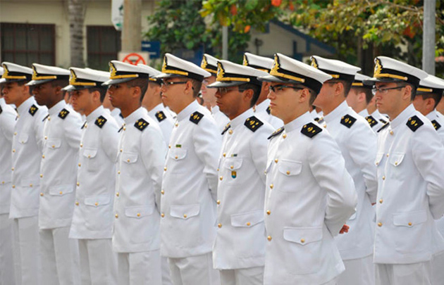 A Marinha do Brasil está com as inscrições abertas para um concurso público para a admissão de 94 médicos, em diversas especialidades, no Corpo de Saúde da Marinha. Além de duas vagas para a área de jurisdição do Comando do 2º Distrito Naval, no Comércio.