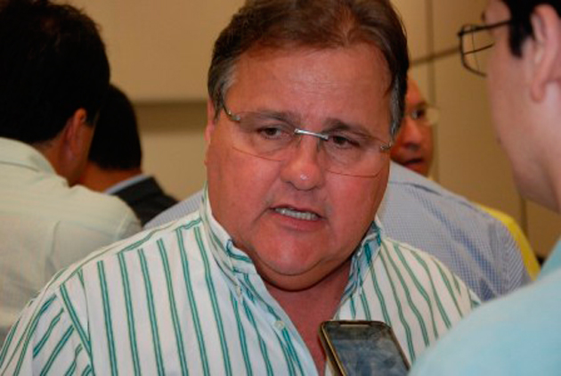 Geddel admite interferência no PMDB para minar candidatura de Castro na Câmara