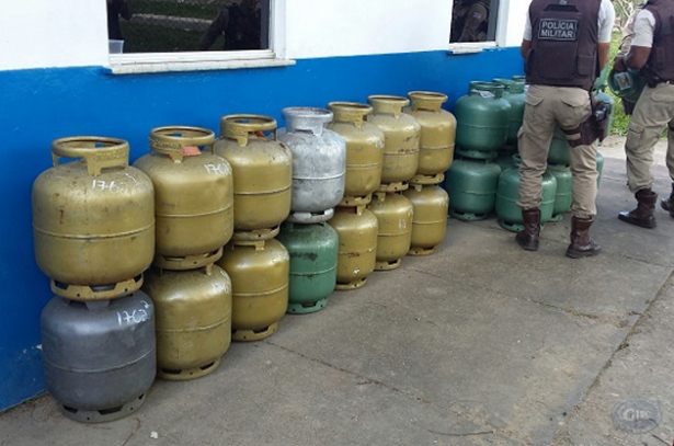Ipiaú: polícia realiza operação contra venda clandestina de gás de cozinha