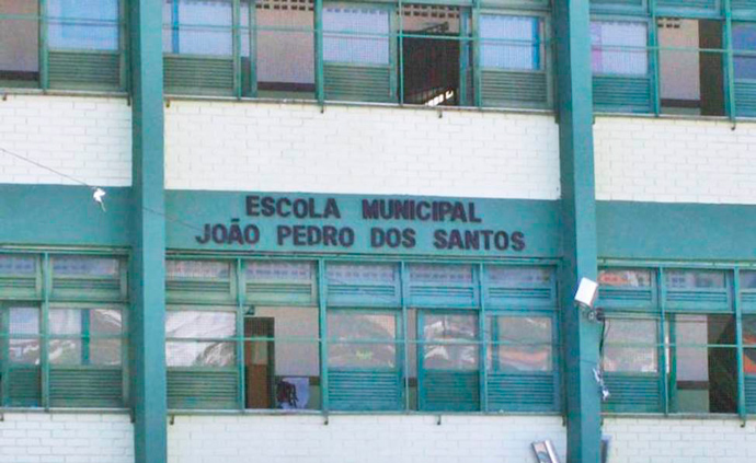Menino de 12 anos é baleado dentro de escola em Salvador, diz polícia