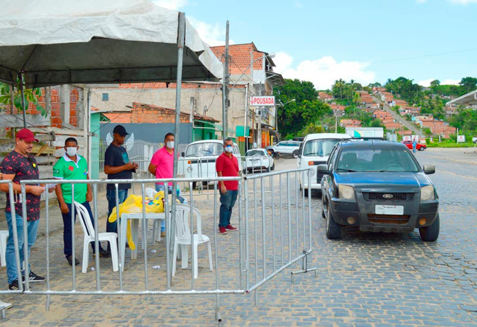 Aurelino Leal confirma o primeiro caso de Covid-19