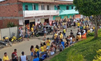 Ilhéus e Ubaitaba, na região sul da Bahia, registram aglomerações durante o final de semana