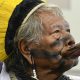 Com 90 anos, líder indígena cacique Raoni testa positivo e é internado em Mato Grosso