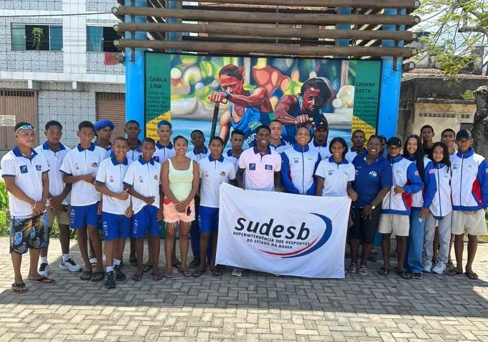 Delegação baiana de canoagem viaja para competição nacional com apoio da SUDESB