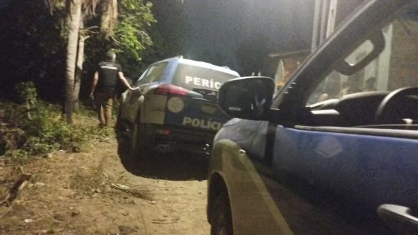 Adolescente de 17 anos é denunciado à polícia pelo pai após confessar participação em homicídio