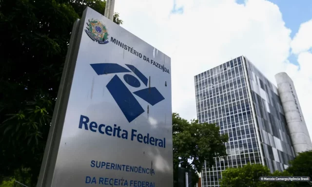 Receita Federal amplia monitoramento sobre movimentações em cartão de crédito e Pix