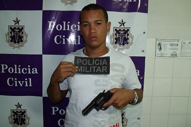 Ipiaú: Polícia prende homem armado com revólver 38