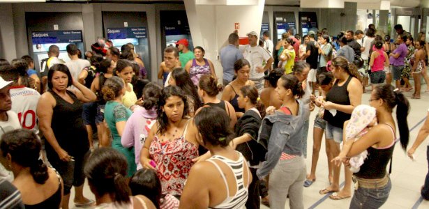 Boato sobre fim do Bolsa Família gera tumulto em lotéricas de toda Bahia