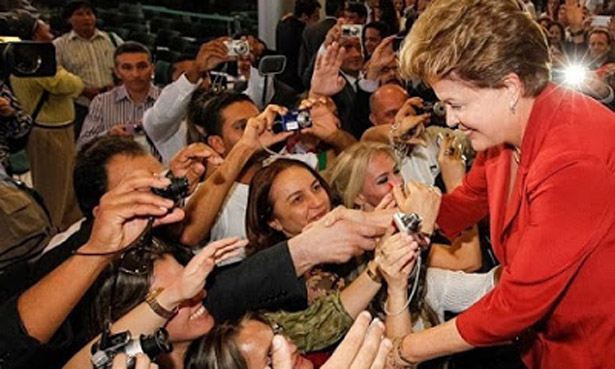 Popularidade de Dilma sobe de 30% para 36%, aponta Datafolha