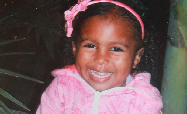 Ubaitaba: Justiça nega pedido para exumar corpo da menina que morreu engasgada com dente.