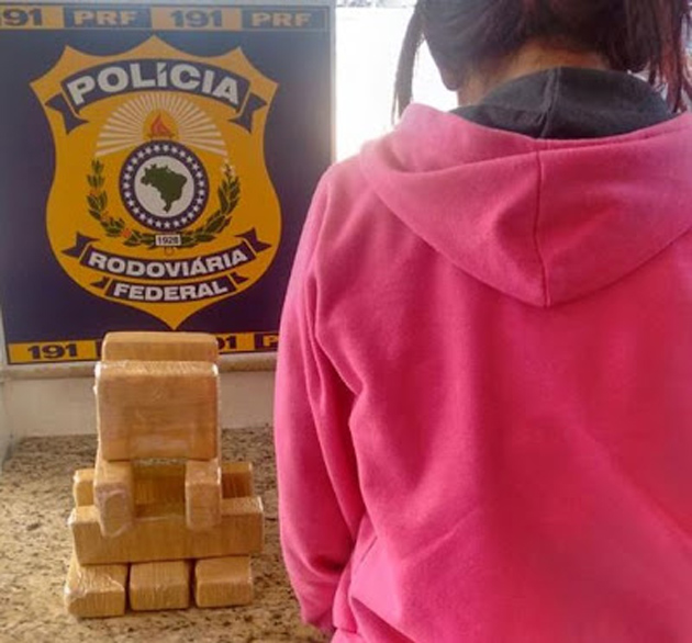 Conquista: PRF apreende 6kg de cocaína com jovem de 17 anos