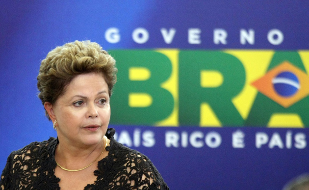 Brasil: Projeto que limita gasto federal vai prever demissão de servidores