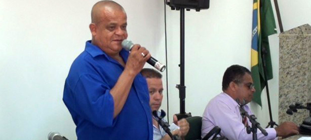 Maraú: Vereadores Bonitinho e Damião, denunciam servidores que recebem sem trabalhar