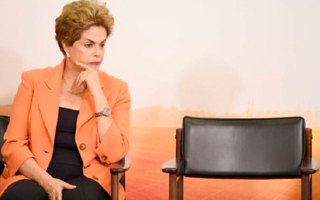 Dilma esvazia gavetas no Planalto; presidente fará pronunciamento nesta quinta