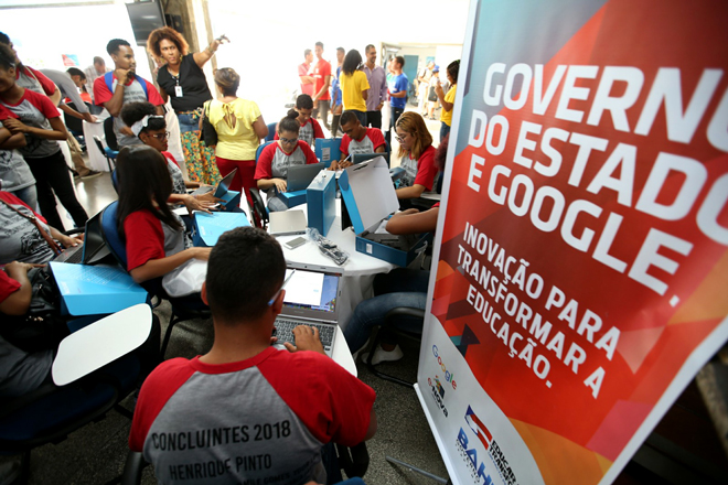 Em parceria com o Google, Rui lança projeto que levará internet de alta qualidade para colégios estaduais