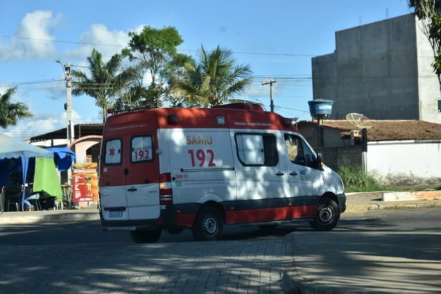 Paciente em surto psicótico foge de UPA dirigindo ambulância do Samu em Vitória da Conquista