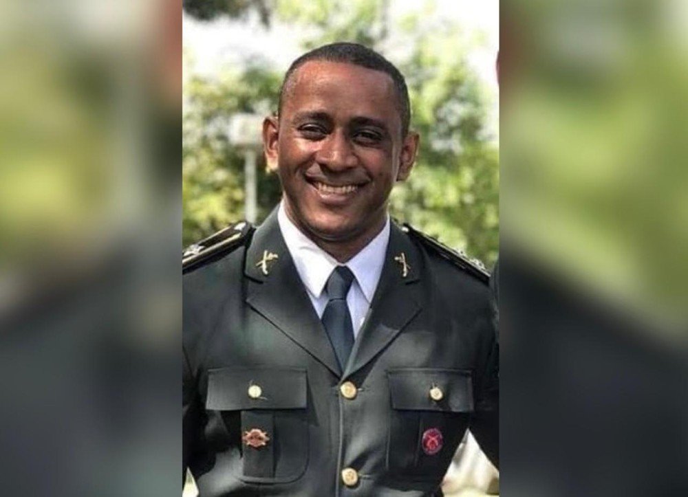 Capitão Brasil recebe uma das principais honrarias da Polícia Militar da Bahia